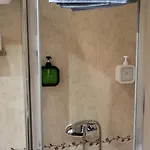 Paseo Apartment *